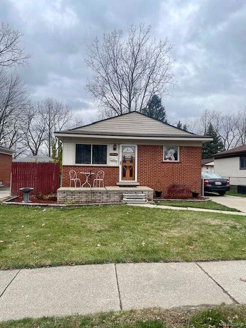 12542 Hipp St, Taylor, MI 48180 - photo 1
