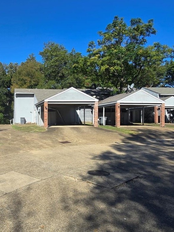 Under Contract $159,900