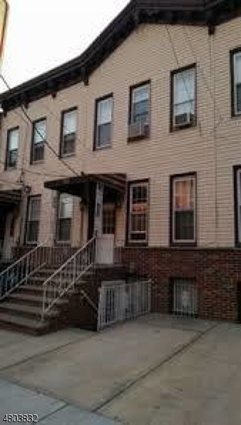 607 Bergenline Ave, Union City, NJ 07087 - photo 1