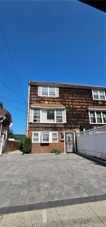 653 Warburton Ave, Yonkers, NY 10701 - photo 1