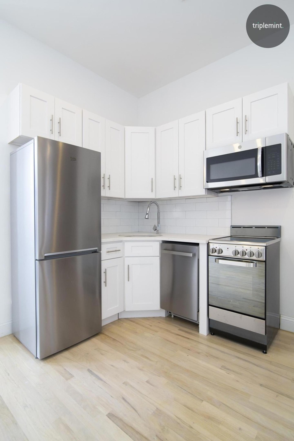 unlisted-address, New York, NY 10013 - photo 1