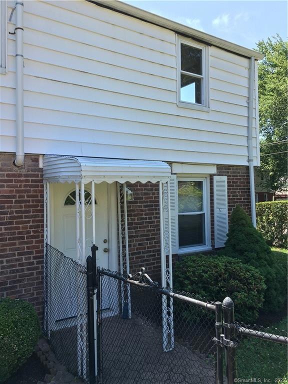 8 High Ridge Dr unit 10, Bridgeport, CT 06606 - photo 1