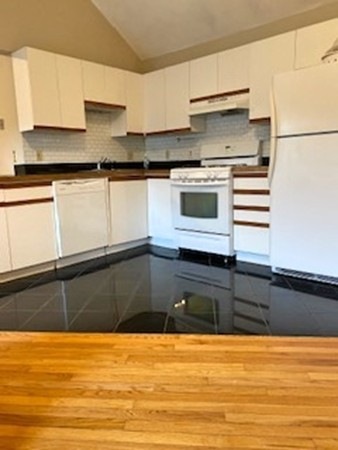 136 0 unit 2, Boston, MA 02127 - photo 1