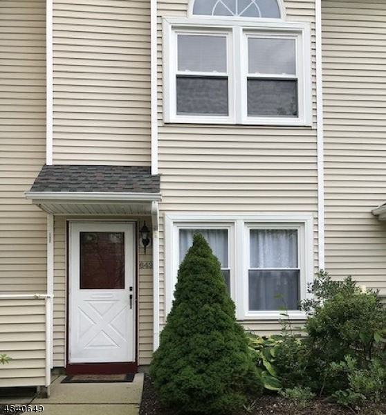 643 Faulkner Dr, Hackettstown, NJ 07840 - photo 1