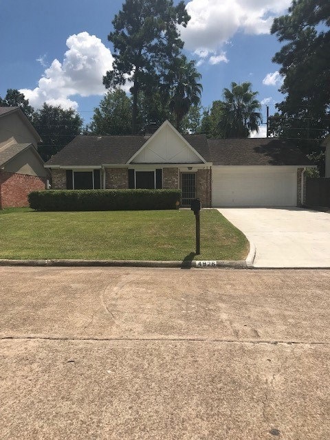 4926 Glendower Dr, Spring, TX 77373 - photo 1