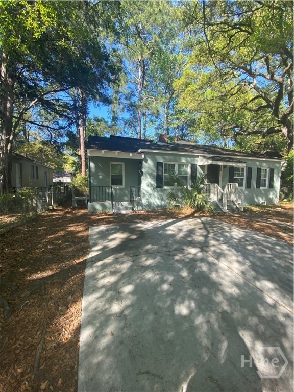 1318 E 53rd St, Savannah, GA 31404 - photo 1