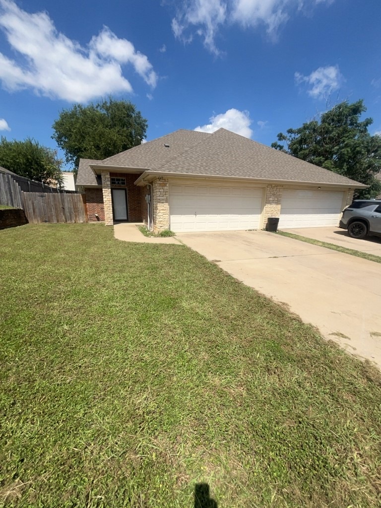 228 Rentz Place Cir, Weatherford, TX 76086 - photo 1