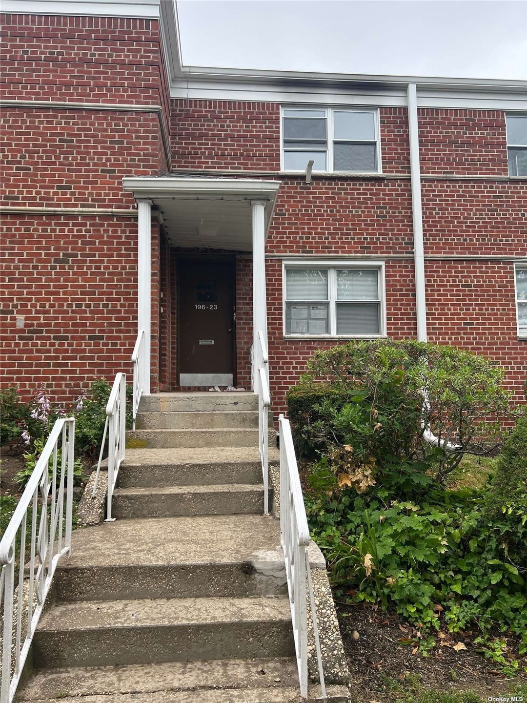 196-23 Dunton Ave unit 2B, Hollis, NY 11423 - photo 1