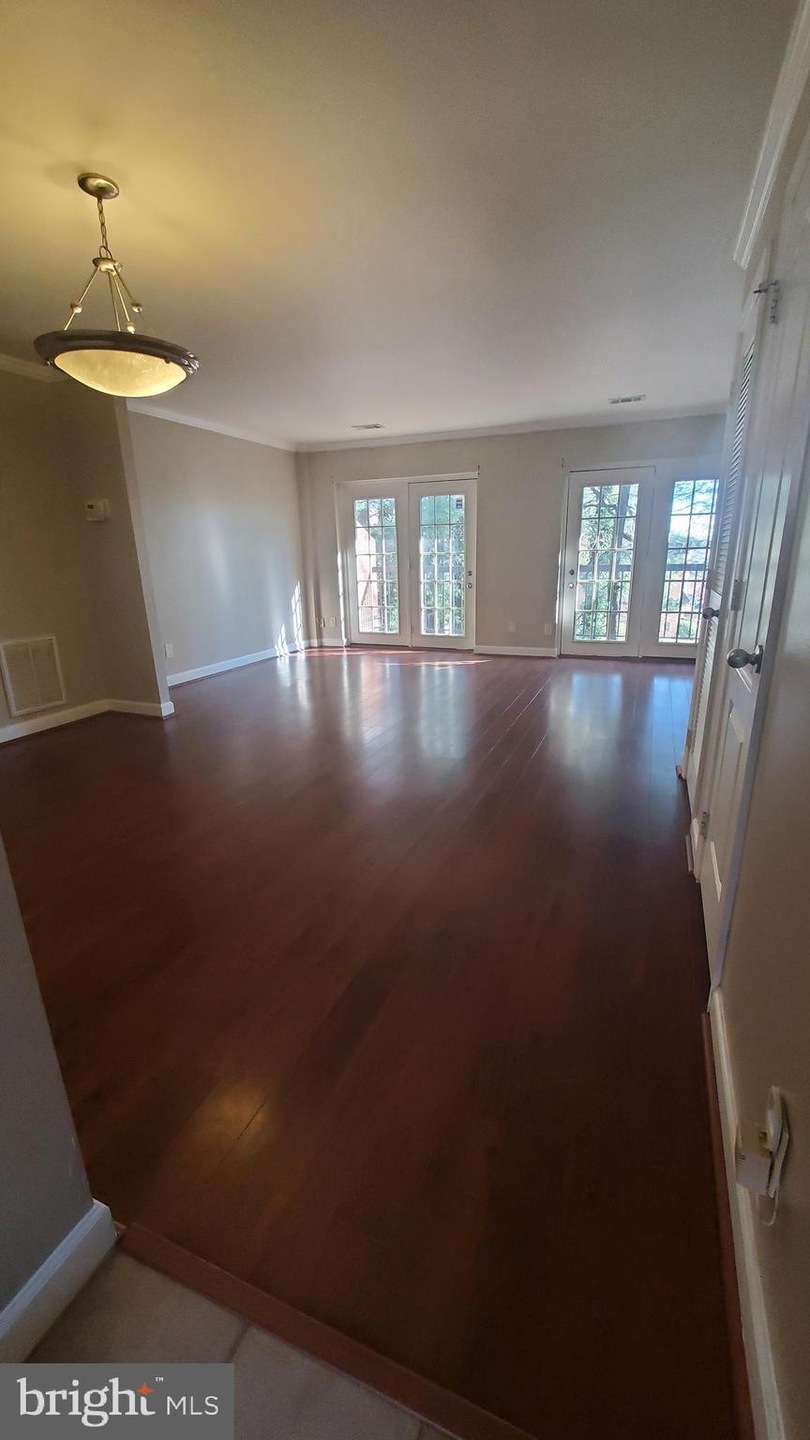 3814 Chesterwood Dr, Silver Spring, MD 20906 - photo 1