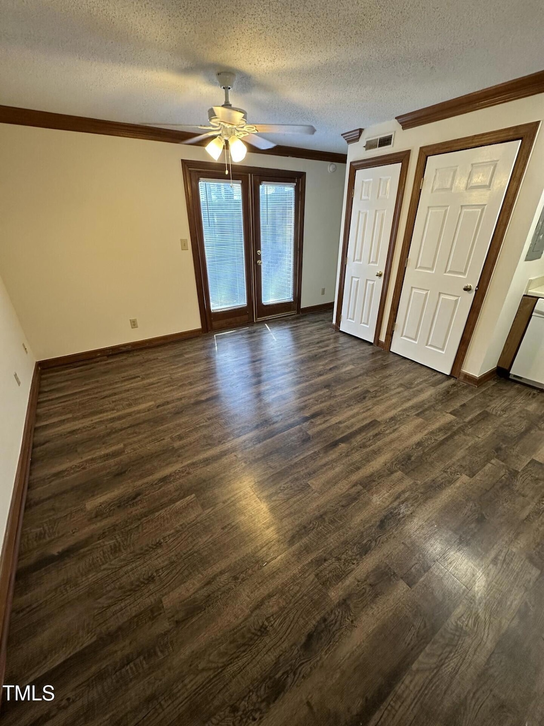 For Rent $1,095/month