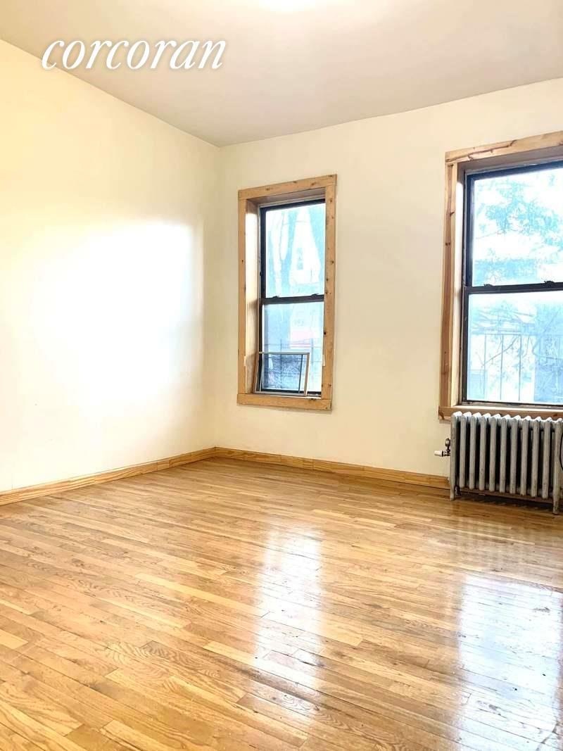 120 van Siclen Ave unit 2RR, Brooklyn, NY 11207 - photo 1