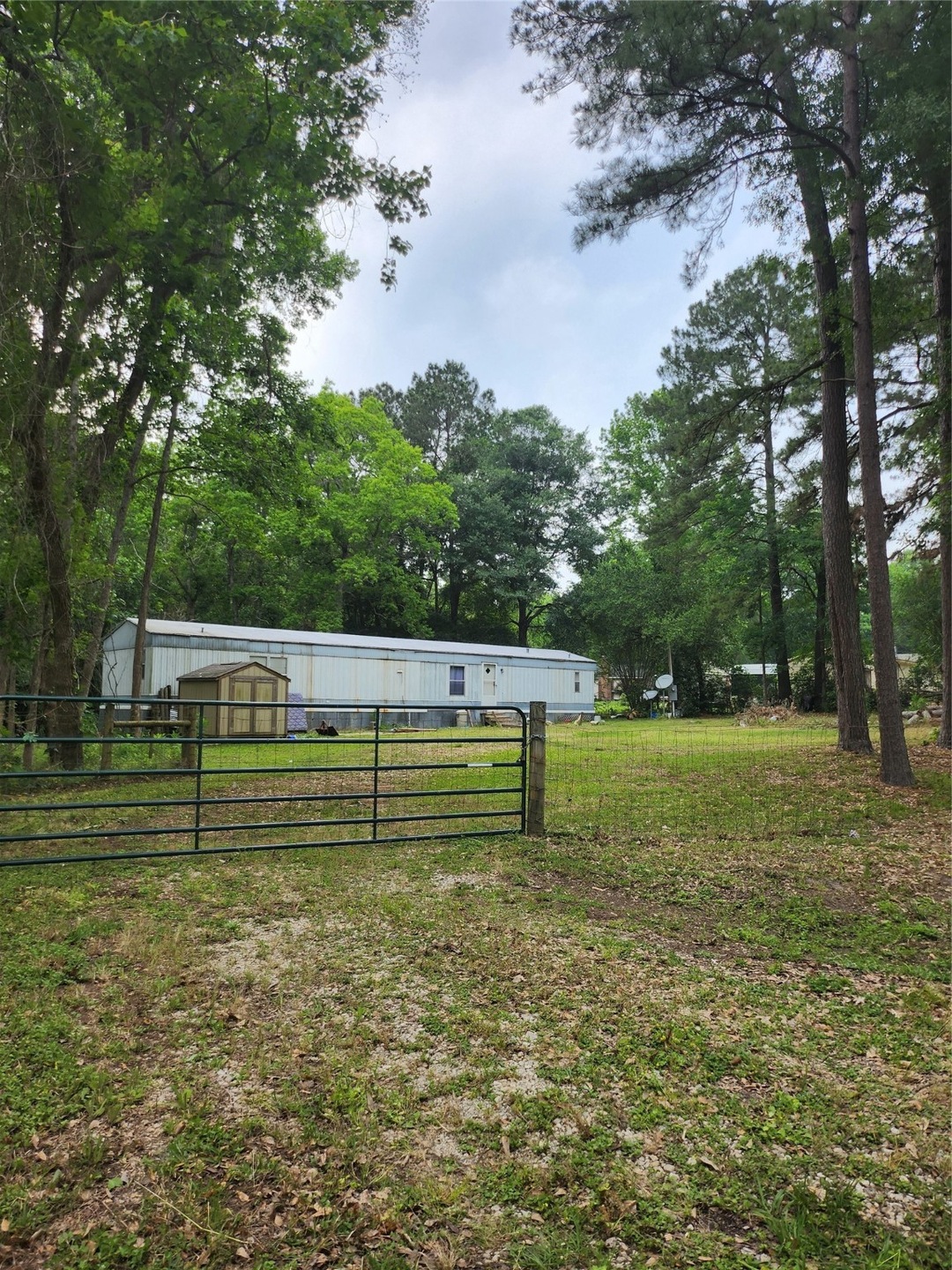 1423 County Road 381 S, Cleveland, TX 77328 - photo 1