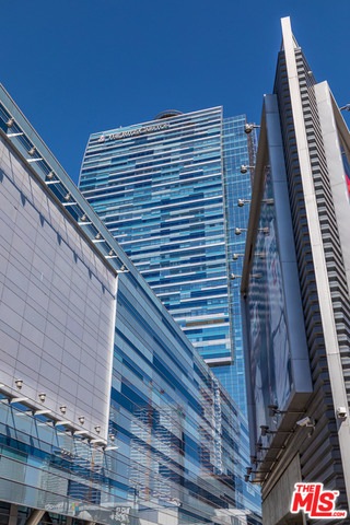 Sold $1,045,000 • Co-Listing Agent