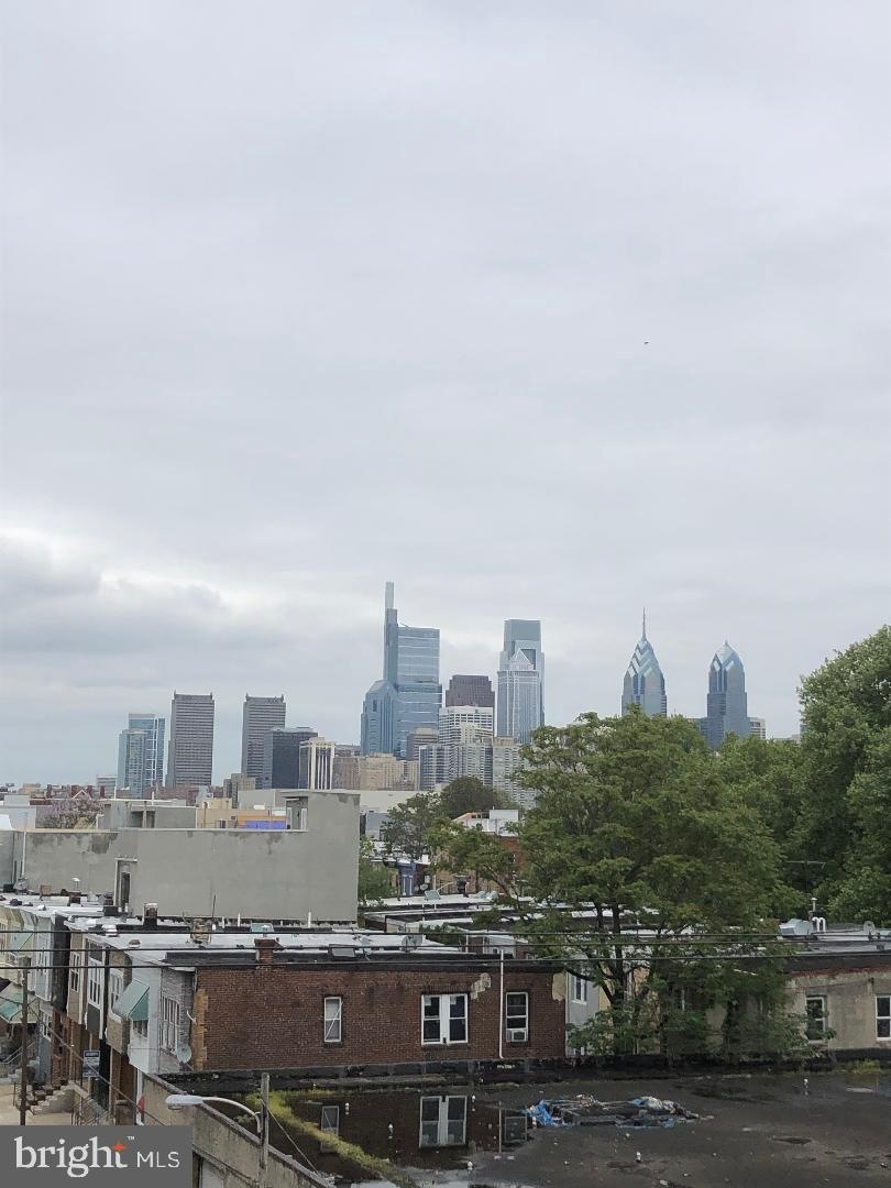 1404 S Ringgold St, Philadelphia, PA 19146 - photo 1