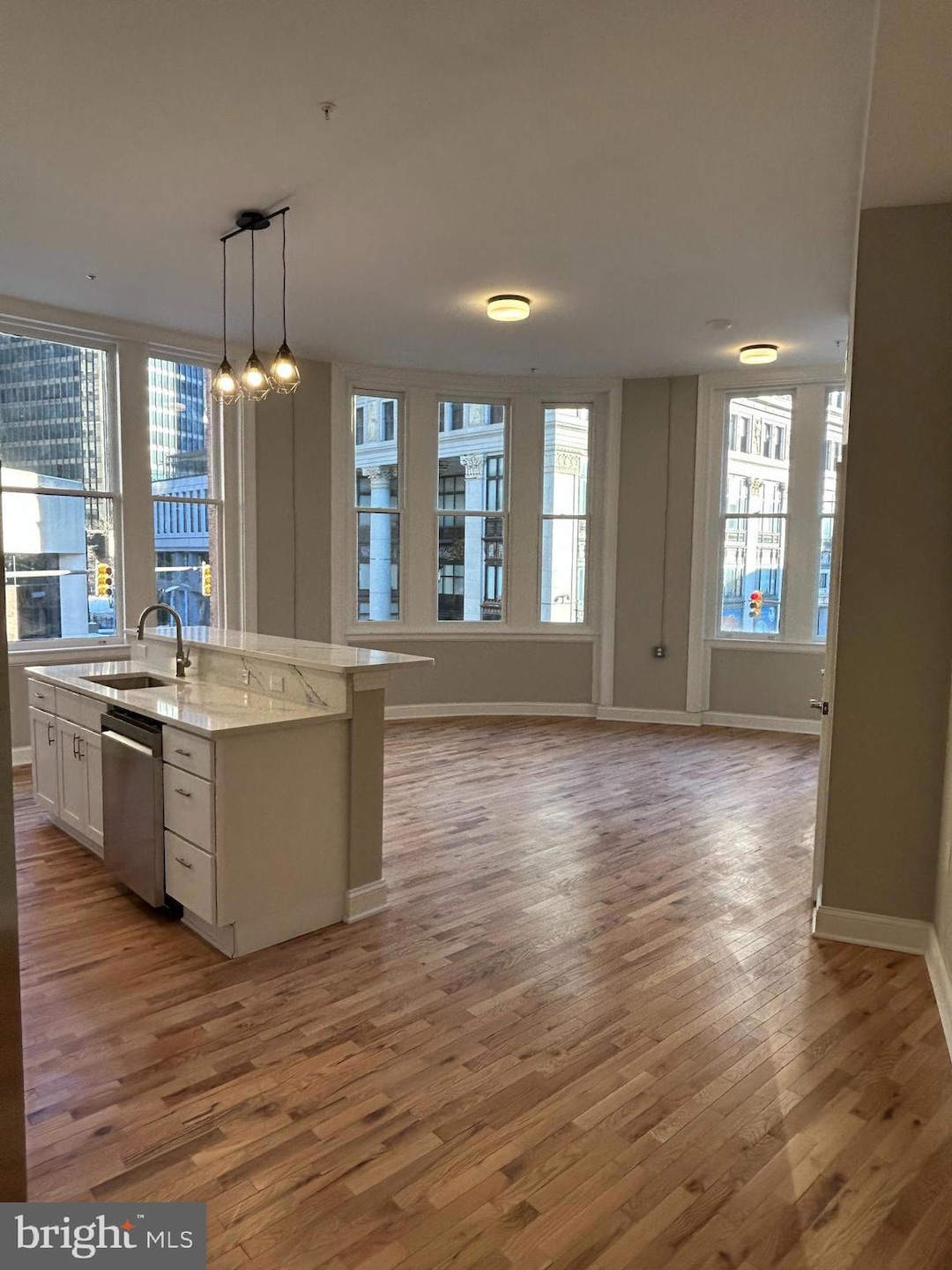 For Rent $1,249/month