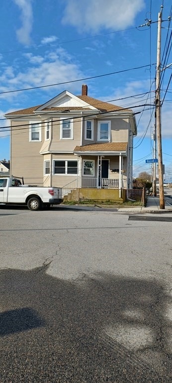 82 Russell St unit 1, Fall River, MA 02721 - photo 1
