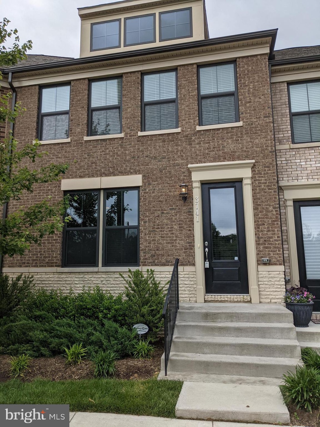 3741 Powell Ln, Falls Church, VA 22041 - photo 1