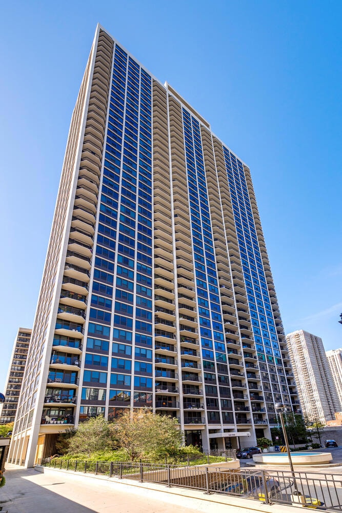 The James House unit 4104J, Chicago, IL 60610 - photo 1