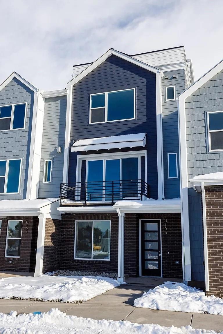 888 S Valentia St unit 21105, Denver, CO 80247 - photo 1