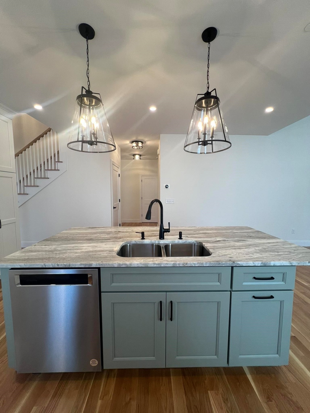 216 Sage Ln unit 28, Portsmouth, NH 03801 - photo 1