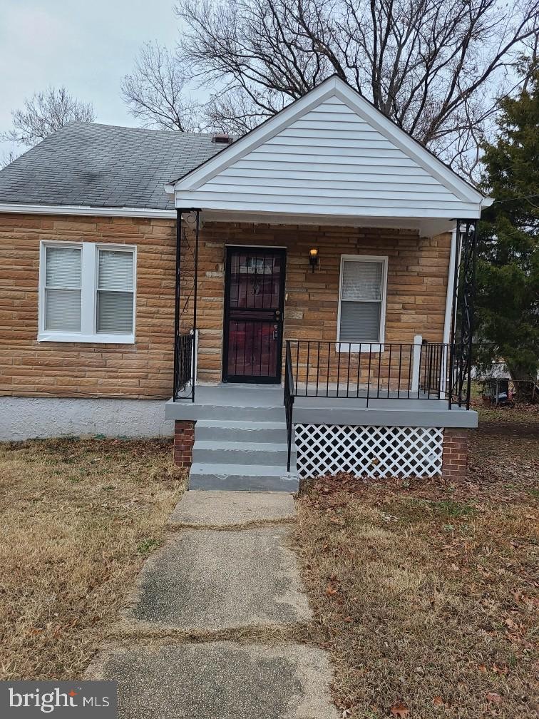 6610 Clinglog St, Capitol Heights, MD 20743 - photo 1