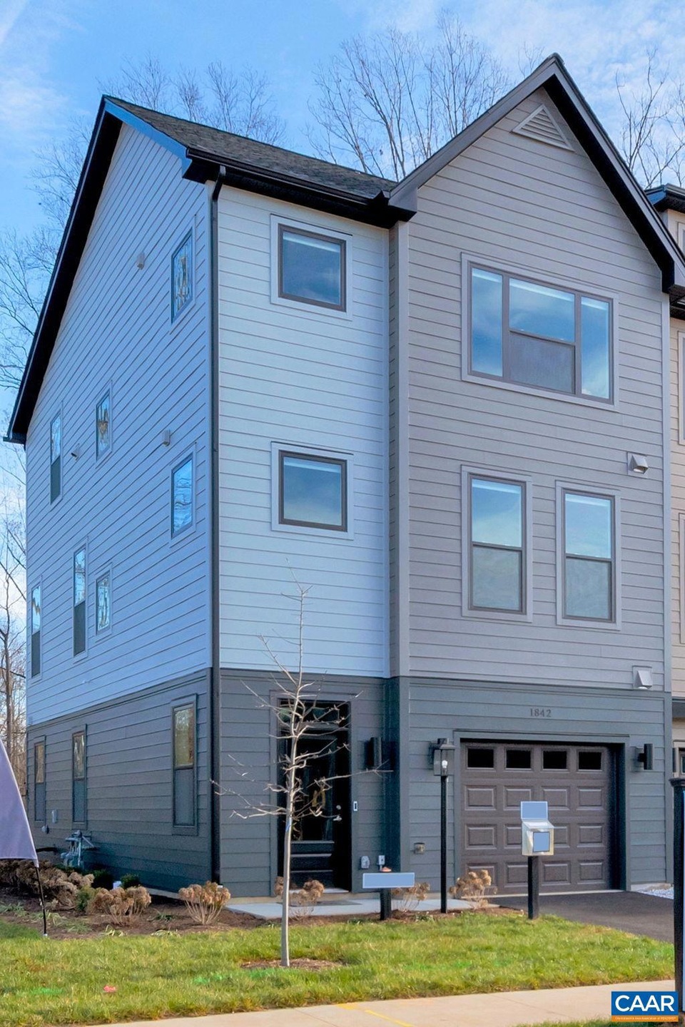 1816 Fowler St, Charlottesville, VA 22901 - photo 1