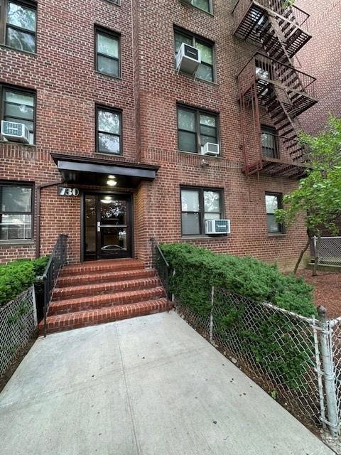 Wakefield Coop unit 1C, Bronx, NY 10466 - photo 1