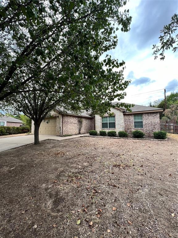 201 Wellington Trail, Weatherford, TX 76085 - photo 1