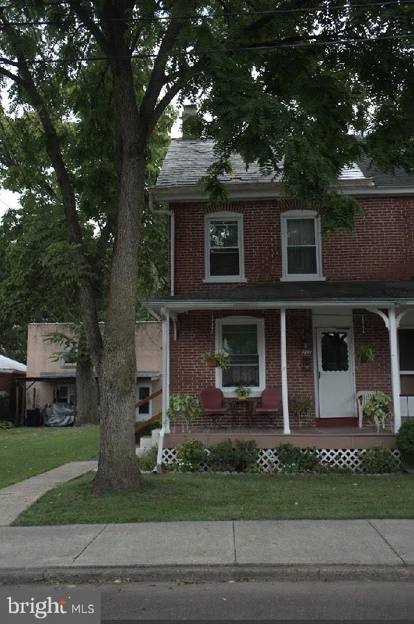 312 Elm St, Pottstown, PA 19464 - photo 1