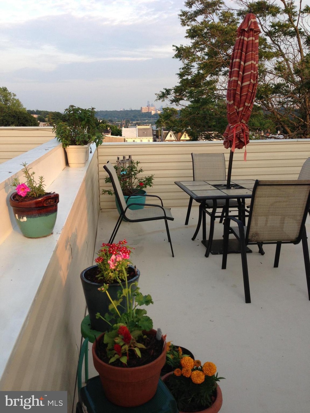 271 Grape St, Philadelphia, PA 19128 - photo 1