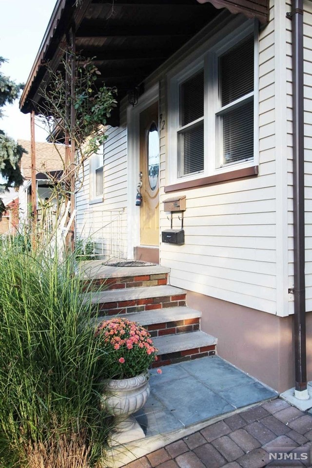 32 Brook Ave unit 1, Wallington, NJ 07057 - photo 1