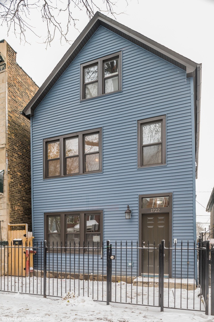 1722 N Artesian Ave unit 2F, Chicago, IL 60647 - photo 1