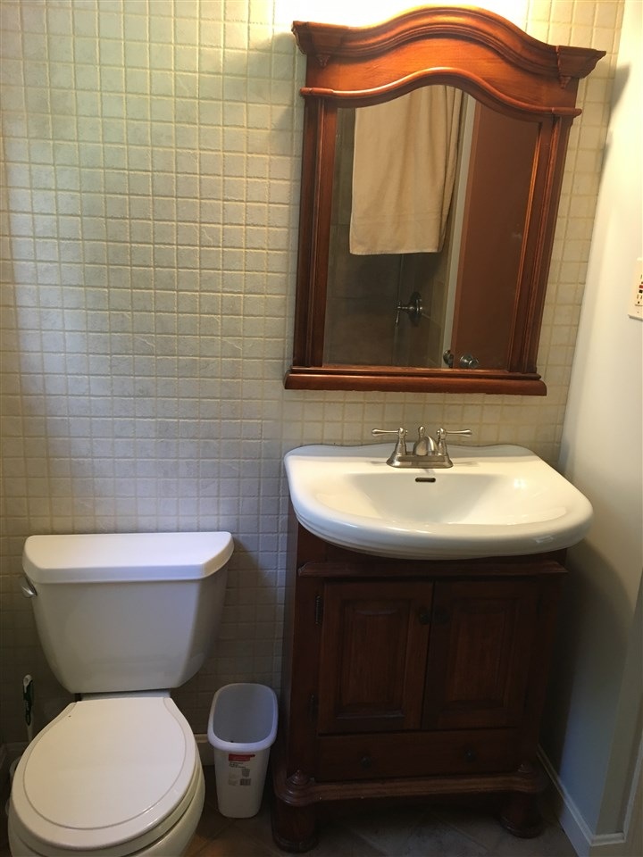 192 Maple Leaf Ln, Shelburne, VT 05482 - photo 1