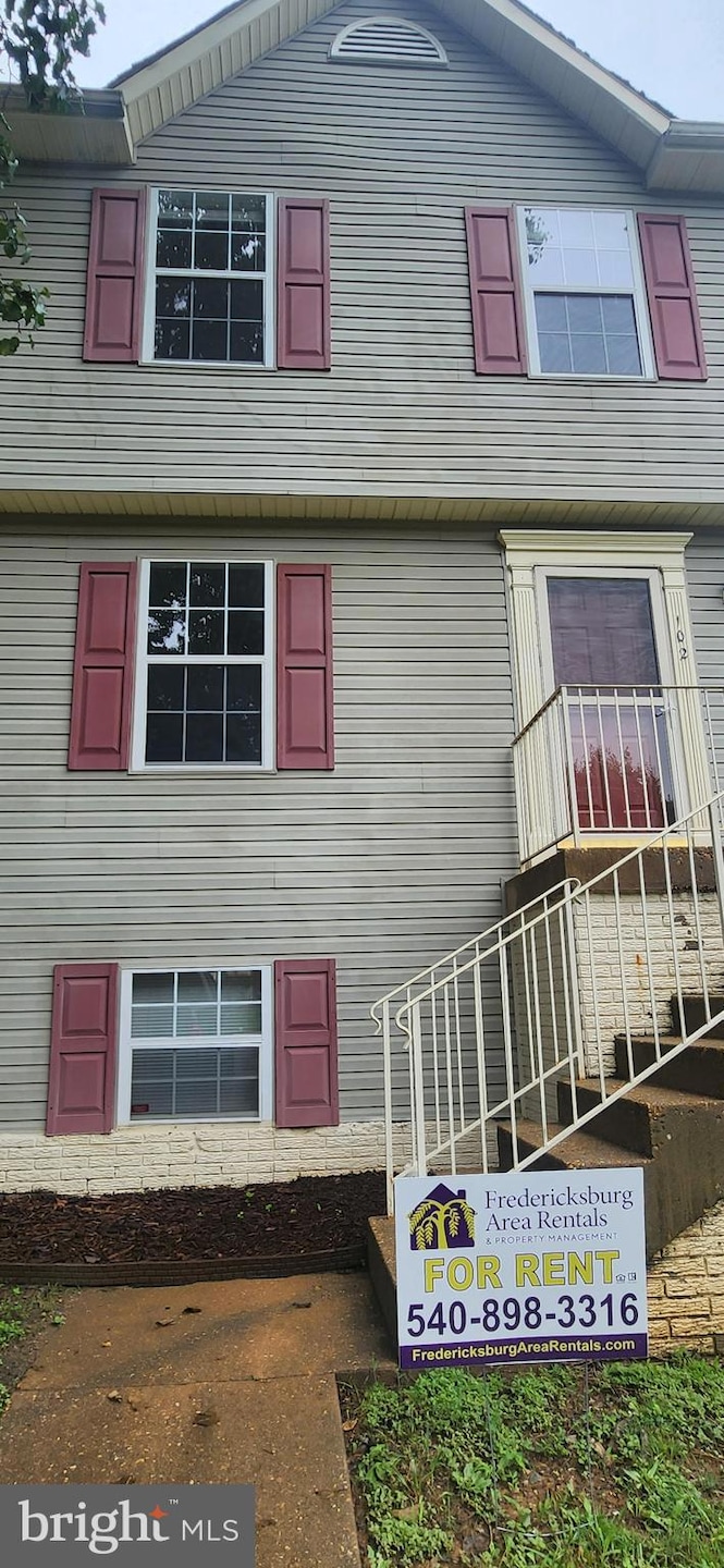 For Rent $1,975/month • Co-Listing Agent