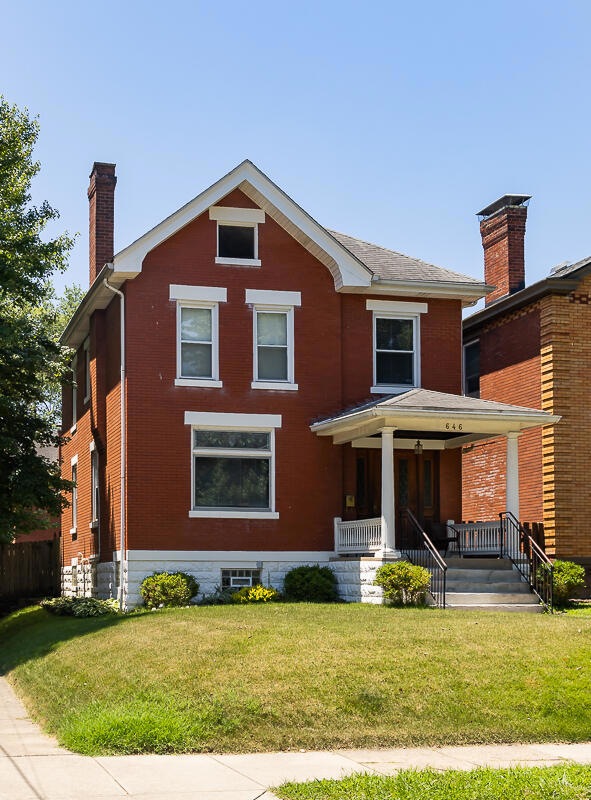 646MapleNewport-2