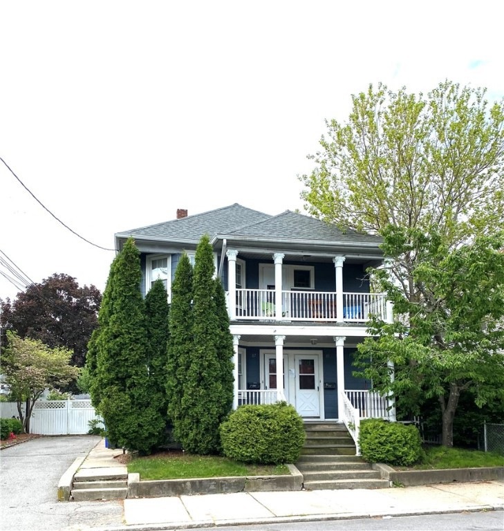 85 Chaplin St, Pawtucket, RI 02861 - photo 1