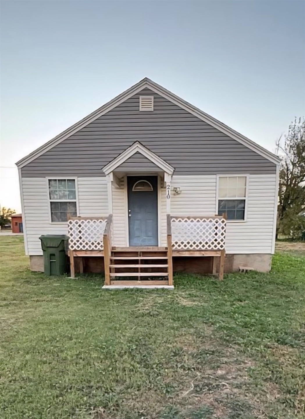210 N 6th St, Okeene, OK 73763 - photo 1