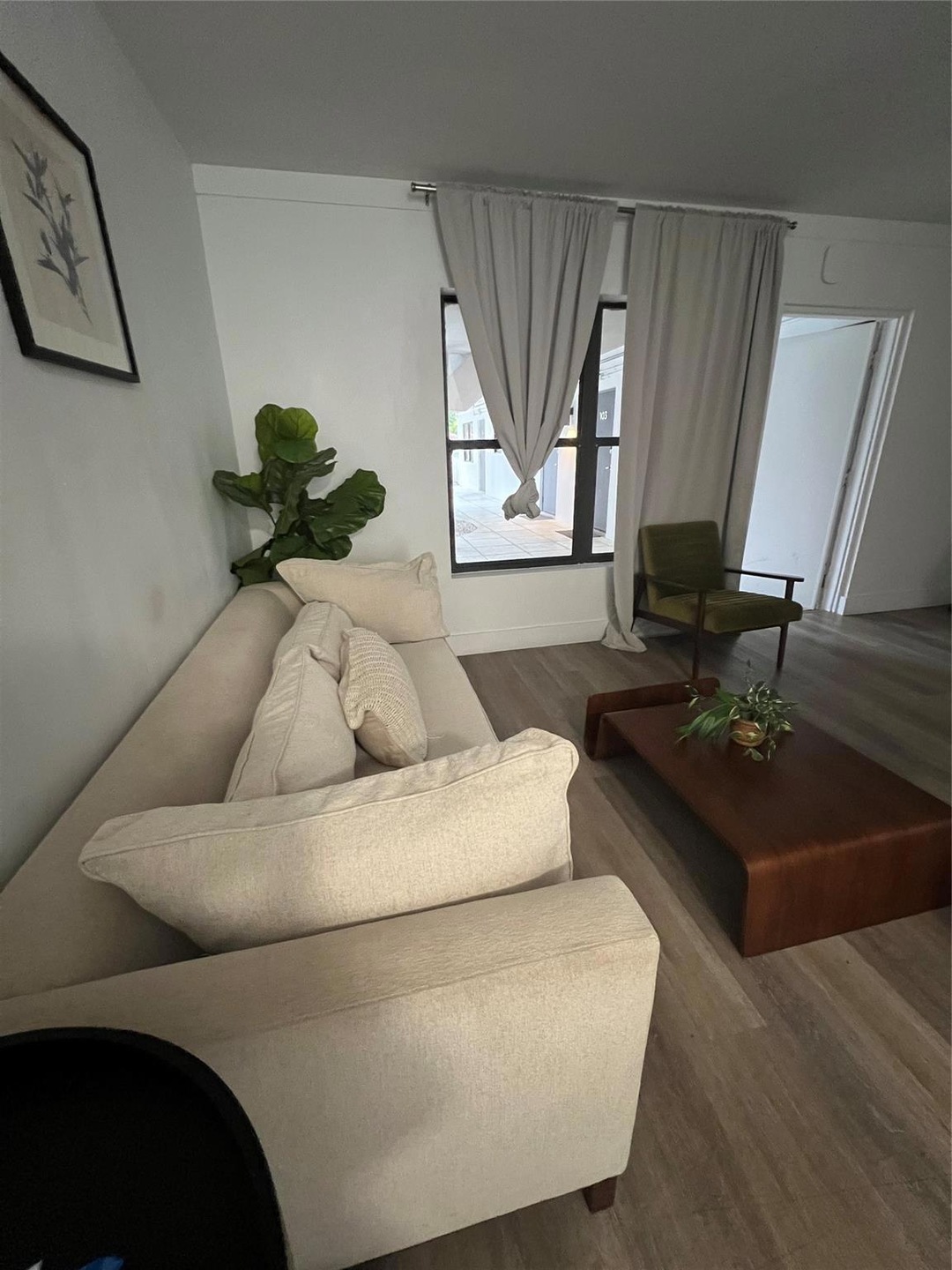 2100 NE 33rd Ave unit 2/1 A, Fort Lauderdale, FL 33305 - photo 1