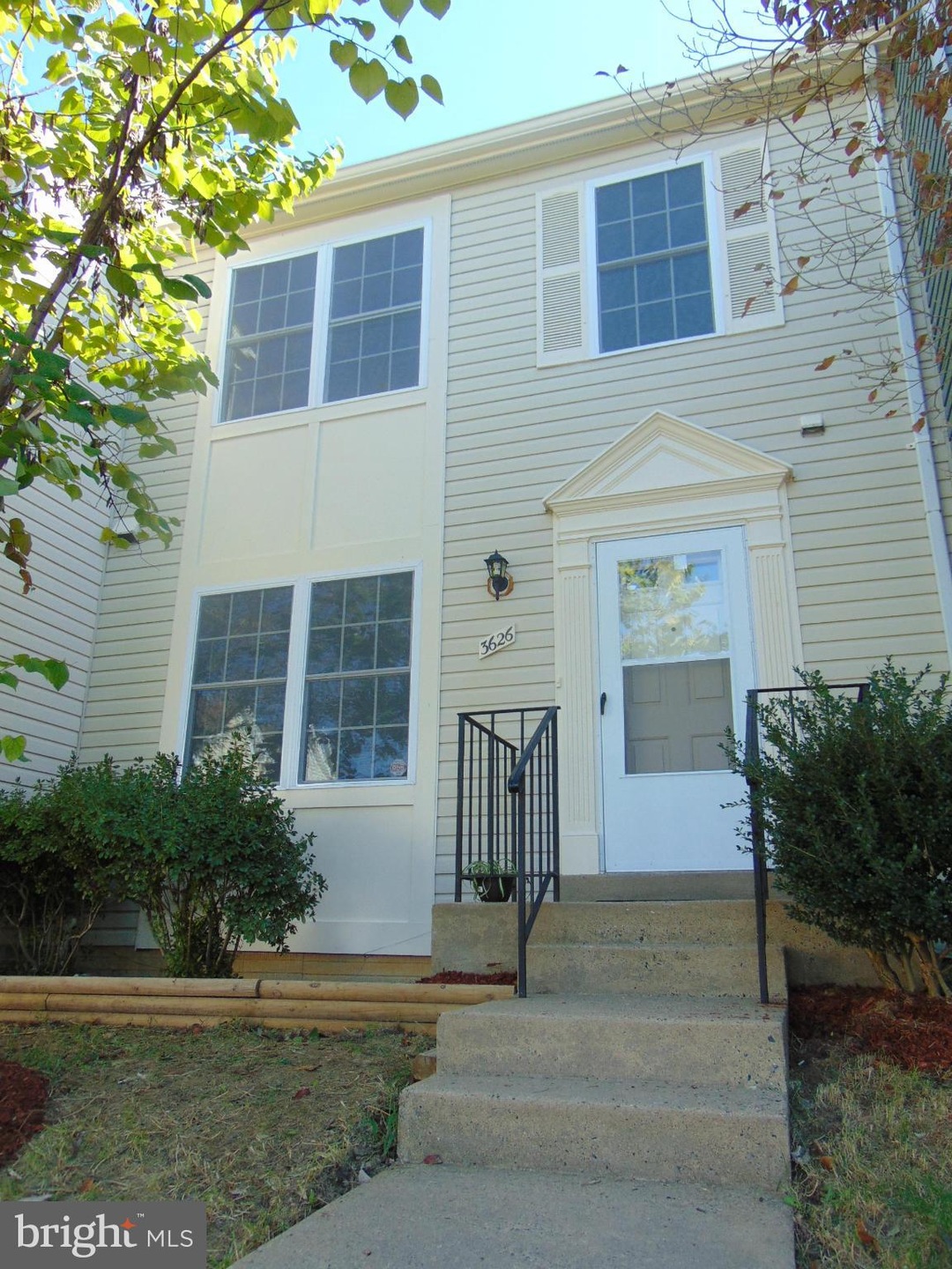 3626 Mcdowell Ct, Dumfries, VA 22026 - photo 1