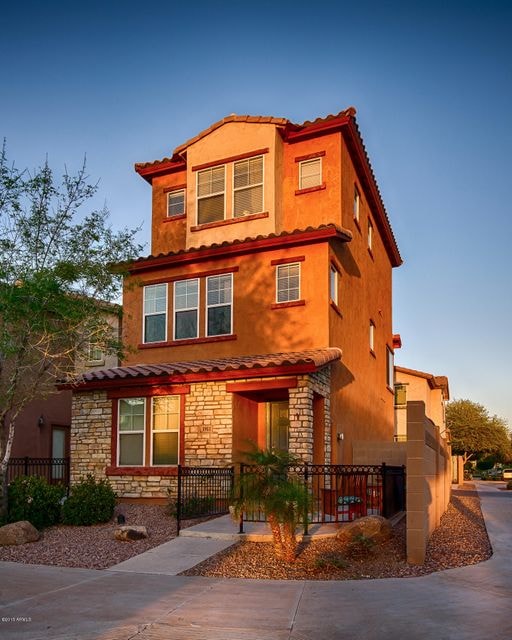 02  1911 N 78th Dr, Phoenix
