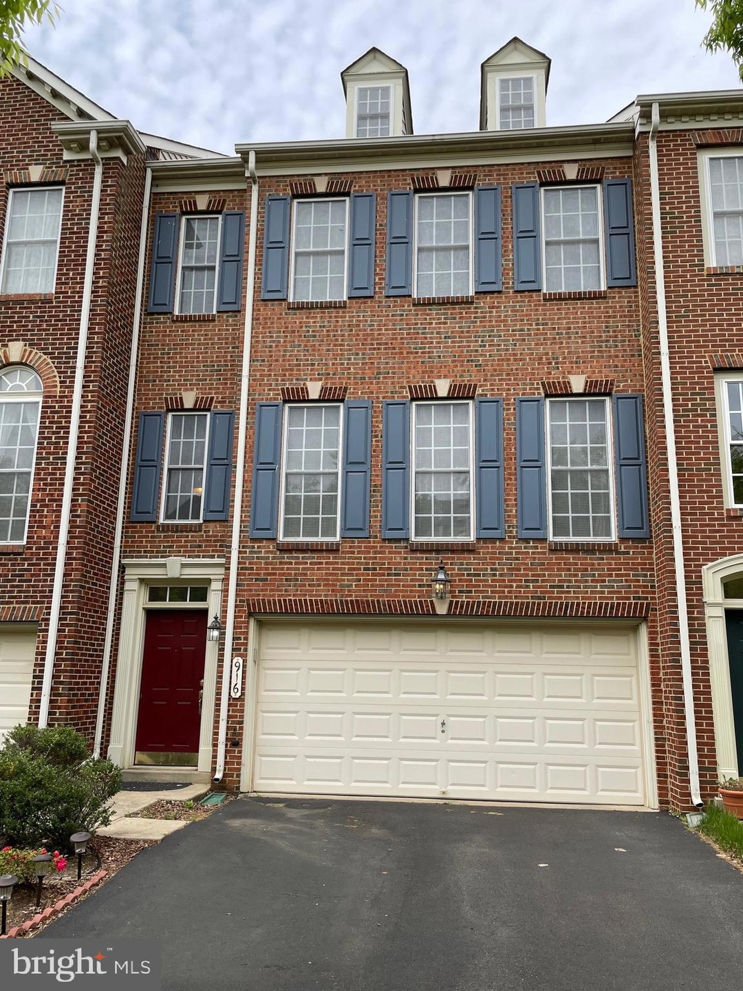 916 Highland Ridge Ave, Gaithersburg, MD 20878 - photo 1