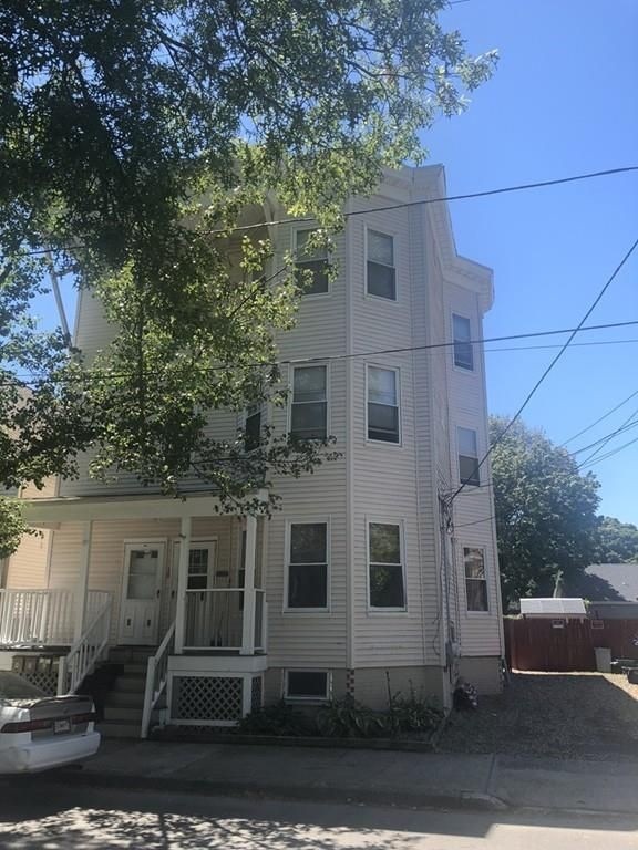 38 Oneida St unit 1, Lynn, MA 01902 - photo 1