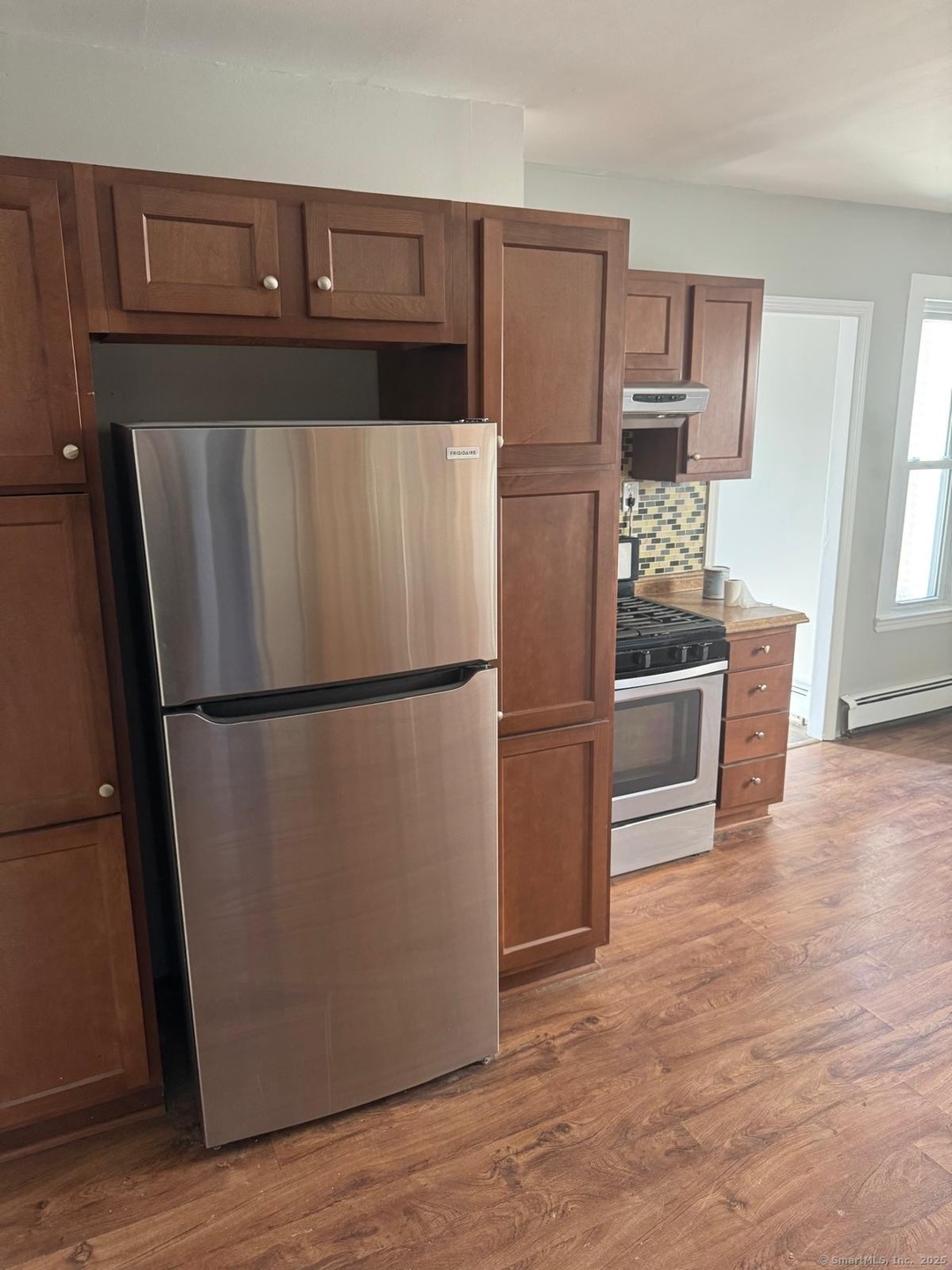 424 Lafayette St unit 2, Bridgeport, CT 06604 - photo 1