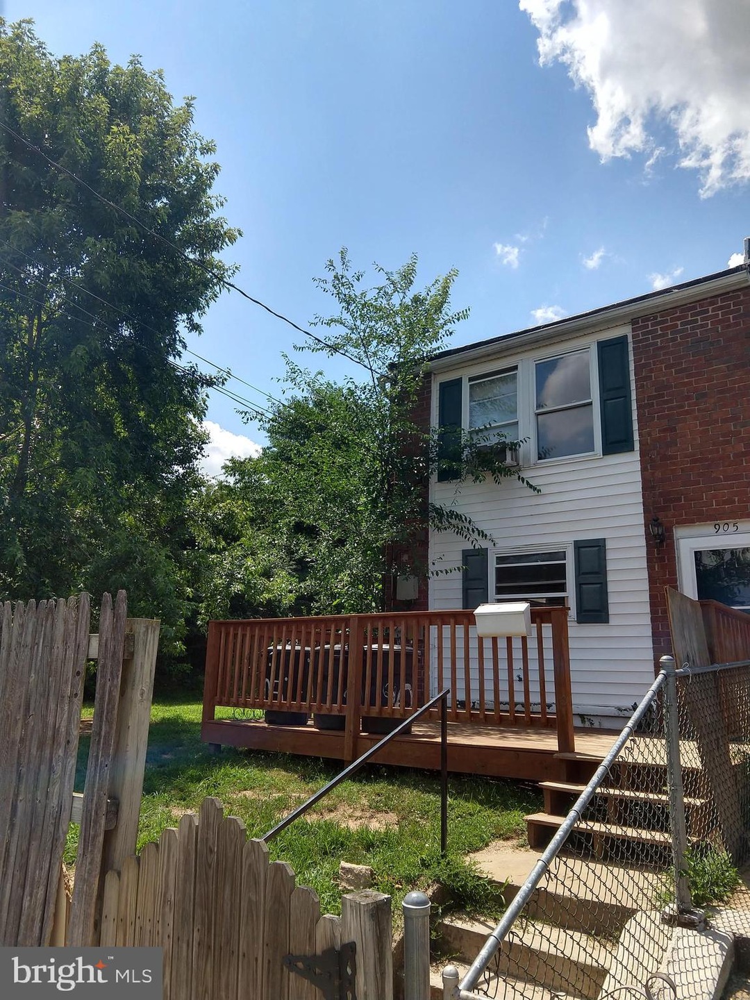 905 Imperial Ct, Halethorpe, MD 21227 - photo 1