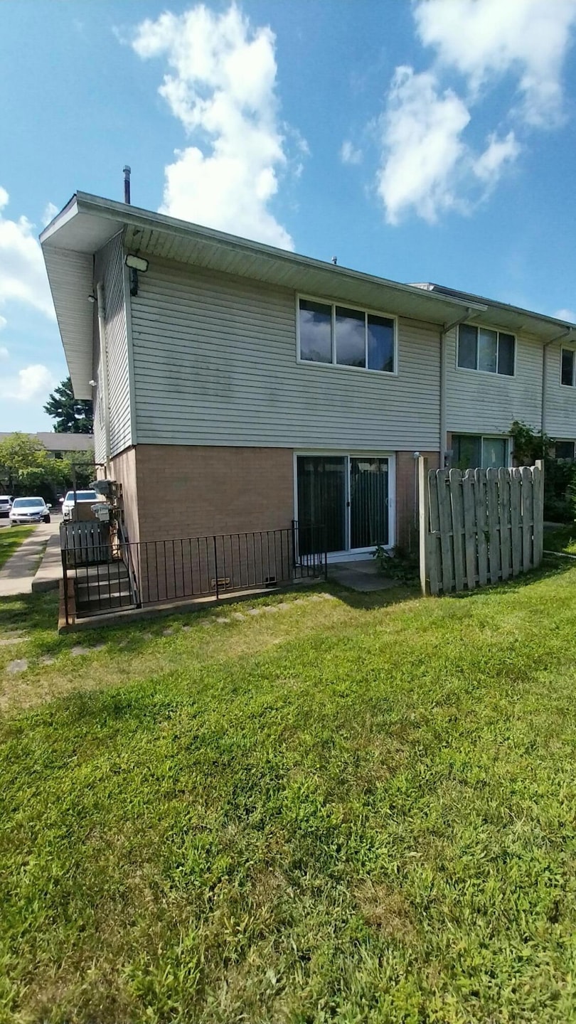 3403 Kenbrooke Ct, Kalamazoo, MI 49006 - photo 1