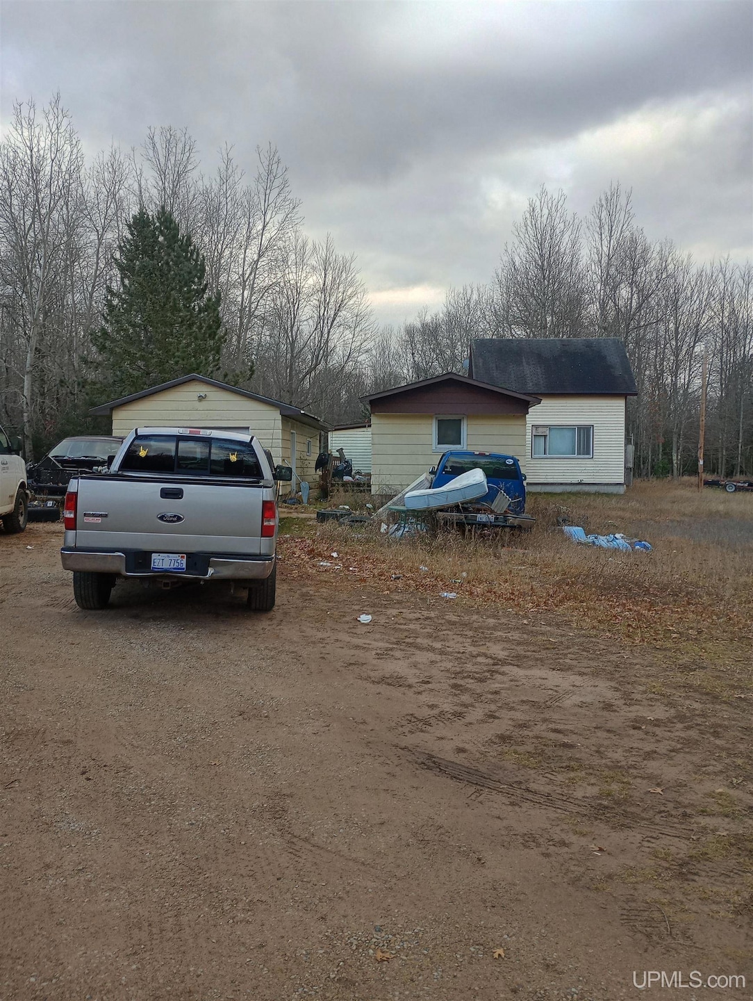 Pending $59,900 • Co-Listing Agent