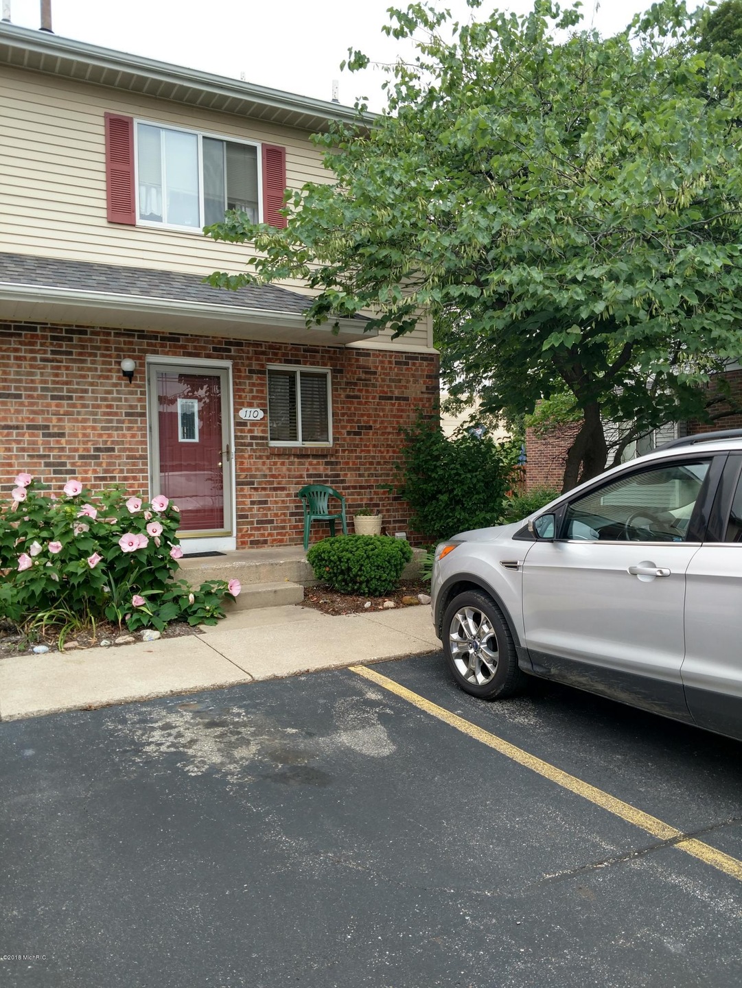 End Unit/Private Entry
