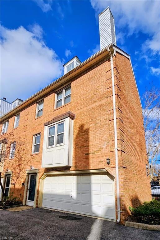 527 W 20th St unit 401, Norfolk, VA 23517 - photo 1