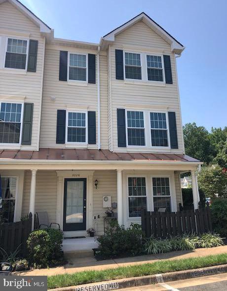 9220 Deer Crossing unit 40, Lorton, VA 22079 - photo 1