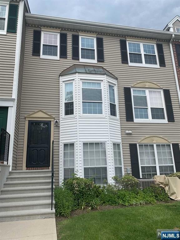 1117 Sage Ct, Mahwah, NJ 07430 - photo 1